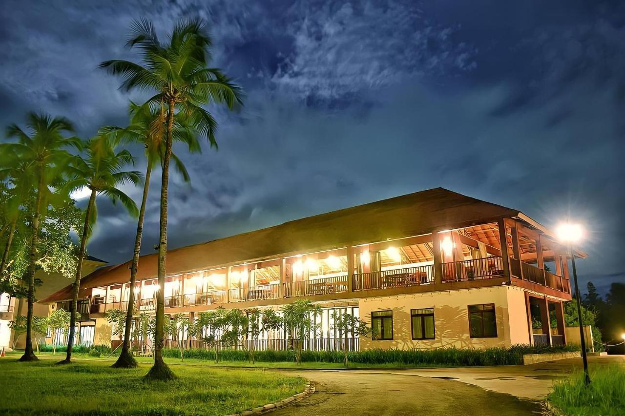 Ndc Resort & Spa Manado Buitenkant foto