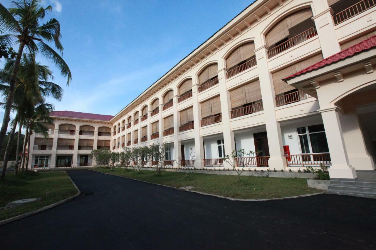 Ndc Resort & Spa Manado Buitenkant foto